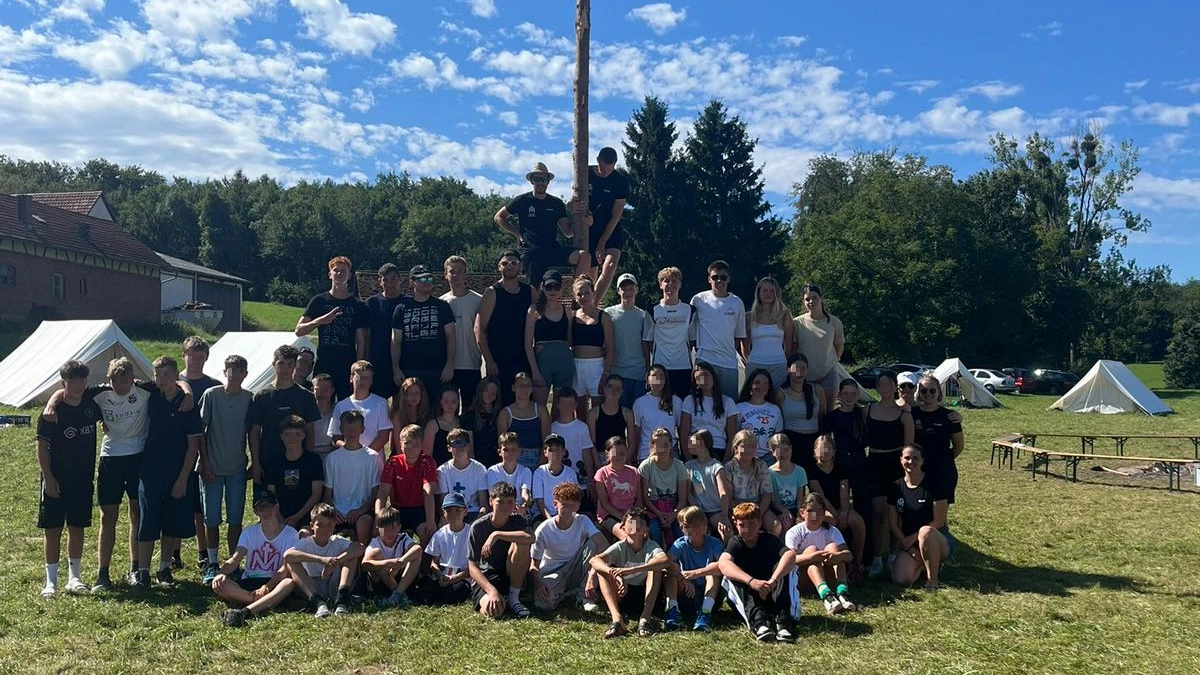 Gruppenbild des Zeltlagers 2025